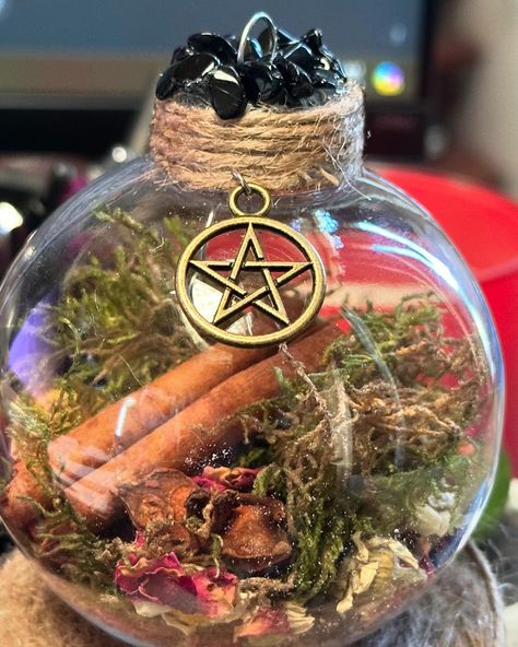 Made a few witch balls! ✨ Did you know that witch balls were once believed to trap evil spirits inside their glassy confines? Today they serve as a reminder to protect our space and keep our energy positive. ❤️ #witch #witchball #spiritualprotection #witchlifestyle #welcomingwitch #witchythings✨🔮 Witches Protection, Energy Witch, Protection Charms, Witch Balls, Energy Positive, Witchcraft Books, Pagan Rituals, Candle Magick, Witchy Crafts