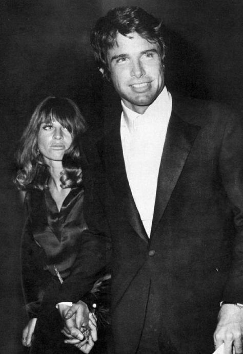 Warren Beatty 70s, Young Warren Beatty, Katharine Ross, Brad And Angelina, Classic Film Stars, Julie Christie, Warren Beatty, Hollywood Couples, Briar Rose