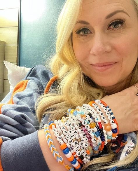 Ahsoka Bracelet, Ashley Eckstein, Star Wars Jewelry, Star Wars Cast, Star Wars Watch, Star Wars Ahsoka, Bracelet Inspo, Ahsoka Tano, Star Wars Fandom