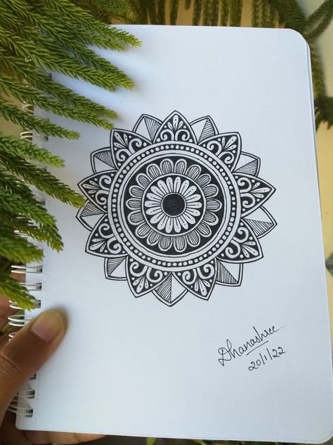 Mandala Art Radial Drawing Art, Circle Mandala Drawing, Small Mandala Drawing, Mandala Art Simple Easy For Beginners, Mandala Drawing Tattoo, Half Mandala Drawing, Mandala Art Design Creative Beautiful, Mandala Drawing With Quotes, Mandala Drawing Simple