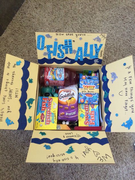 My first missionary care package for my best friend! Filled will all fish themed things. Turned out so cute! Fishing Care Package Ideas, Missionary Birthday Package Ideas, College Gift Boxes, Missionary Care Packages, Birthday Care Packages, Gifts Best Friend, For My Best Friend, Package Ideas, College Care Package