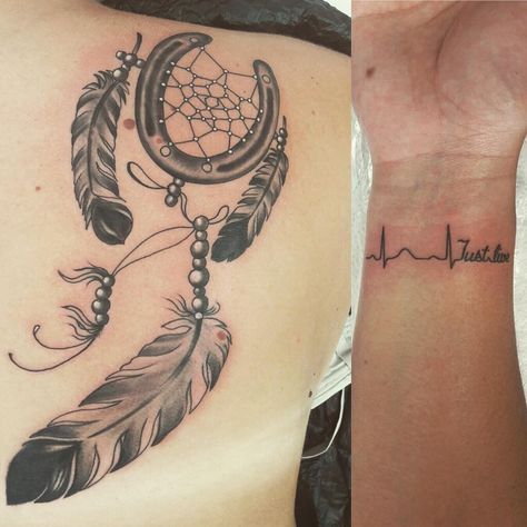 Dream Catcher Skull Tattoo, Horse Shoe Feather Tattoo, Horseshoe Dreamcatcher Tattoo, Harper Tattoo, Shoe Tattoo, Horseshoe Dreamcatcher, Memorial Tattoo Quotes, Horse Shoe Tattoo, Dream Catcher Tattoo Design