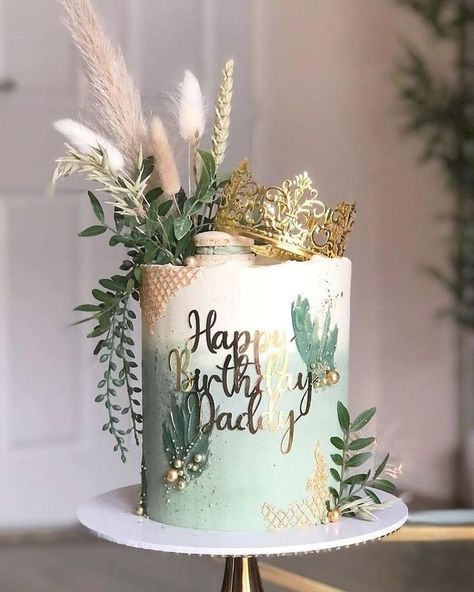 Mint Green Birthday, Mint Green Cakes, Green Birthday Cakes, Flower Cake Design, 70th Birthday Cake, Free Reign, 80 Birthday Cake, Gold Birthday Cake, 21st Cake