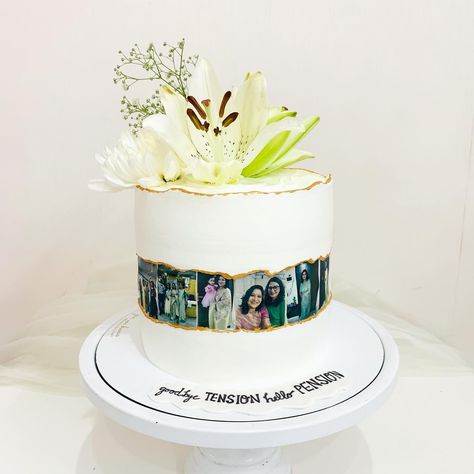 It’s almost feels like end of an era once our loved ones retire🥹 And this cake compiled all the memories of the era together and added the sweetness to the retirement 🎂💃🏼 [retirement cake, cakes for her, retirement party, cakes of instagram, designer cakes, cake studio delhi ncr, wedding cakes ] #cakesofinstagram #byob #cakestudio #delhincr #biutiquebakery #delhibaker Retirement Party Cakes, Retirement Cake, Designer Cakes, Cake Studio, End Of An Era, Retirement Party, Retirement Parties, Delhi Ncr, The Memories