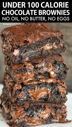 Raspberry Brownie Parfaits Yogurt Brownies, Greek Yogurt Brownies, Healthy Brownies, Protein Desserts, Low Calorie Desserts, Makanan Diet, Yogurt Recipes, No Calorie Foods, Healthy Sweets Recipes