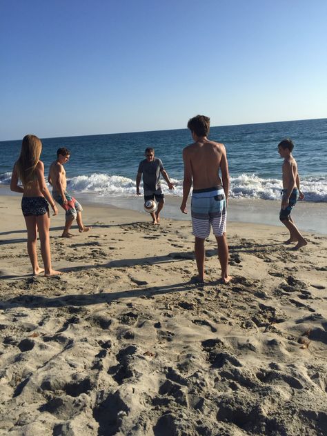 Soccer Beach Aesthetic, Playing Soccer Aesthetic, Soccer On The Beach, Soccer With Friends, Footy Games, Soccer Family, Beach Football, Beach Soccer, Mexico Trip