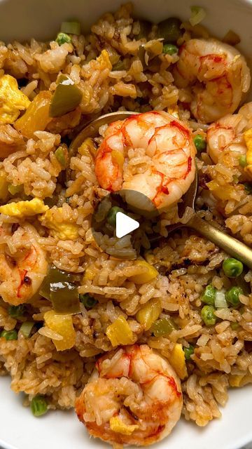 Erin Aronowitz on Instagram: "Shrimp and Pineapple Fried Rice!! I can’t explain it, but I just woke up needing this flavor combination and I made it immediately. It was so good! The perfect mix of sweet and savory comfort food!  I used all my favorite fried rice flavors and I also added some @trybachans Japanese BBQ sauce for a little extra somethin’ somethin’   Full recipe on www.spinachandbacon.com or use the clickable link in my bio @spinachandbacon  . . . . . #friedrice #shrimp #pineapple #weeknightdinner #asianfood #tropicalvibes #seafood #weeknightmeals #easyrecipes #cooking #recipeoftheday #recipeshare #phillyfoodies #recipe #recipes #cookingvideos  #dinnerideas #recipevideos #recipevideo #recipeideas #mealprep #easydinner #simplerecipes  #quickmeal #betterhomesandgardens #tohfoodie Rice Flavors, Japanese Bbq Sauce, Shrimp And Pineapple, Japanese Bbq, Pineapple Fried Rice, Sweet And Savory, I Made It, Bbq Sauce, Recipe Of The Day