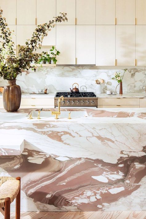 Design Crush: Bold Marble. Colour, dramatic veining and cracked expressions of marble are the perfect, timelessly dramatic addition to any space. Marble Island, Vogue Living, Style Deco, Row House, Interior Modern, Kitchen Marble, Counter Tops, Pink Marble, Family Living