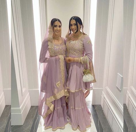 Desi Bridesmaids Outfits, Peplum Sharara, Desi Bridesmaids, Bridesmaids Outfits, Blouse Lehenga, Wedding Color Pallet, Asian Wedding Dress, Wedding Colours, Gorgeous Outfits