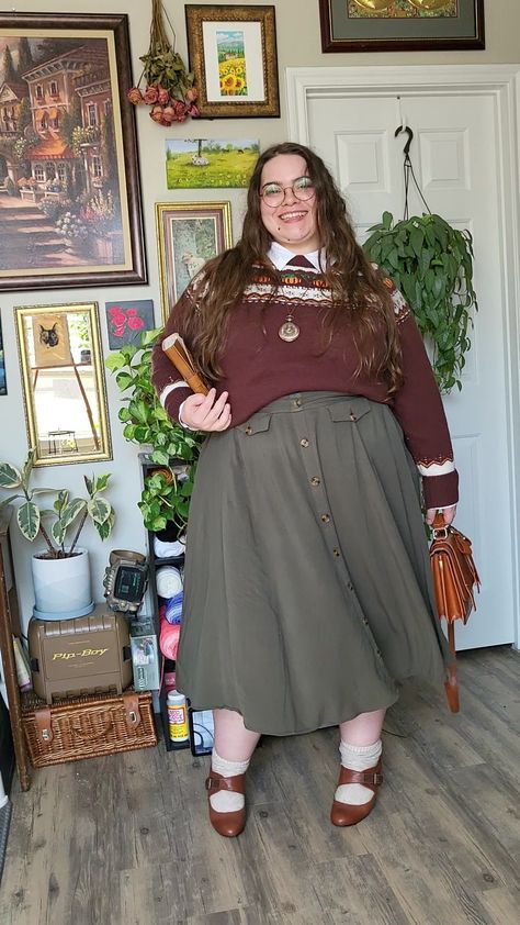 Dark Academia Style Plus Size, Plus Size Hobbit Outfit, Hogwarts Legacy Outfits, Boho Grunge Outfits, Grunge Outfits Plus Size, Witch Aesthetic Fashion, Plus Size Cottagecore, Plus Size Vintage Fashion, Cottagecore Outfits