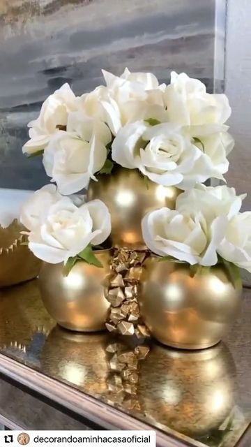 White And Gold Flower Arrangements, Gold Flower Arrangements, Diy Dollar Store Crafts Projects, Budget Diy Home Decor, Diy Floral Decor, Dollar Store Diy Projects, Diy Table Decor, Diy Home Decor Ideas, Diy Dollar Tree Decor