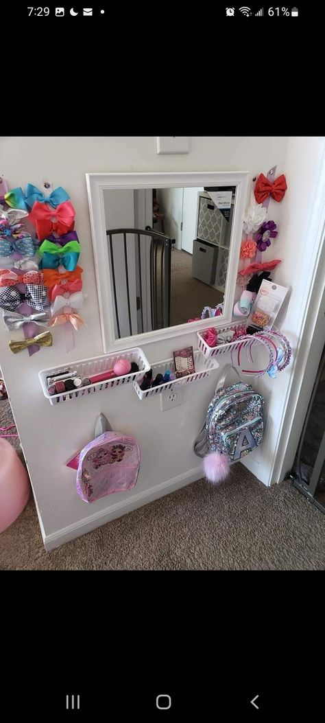 Diy Girls Vanity, Kids Makeup Vanity, Homemade Vanity, Toddler Vanity, Girl Vanity, Kids Closet Storage, Housewife Life, Toddler Room Organization, Hair Station