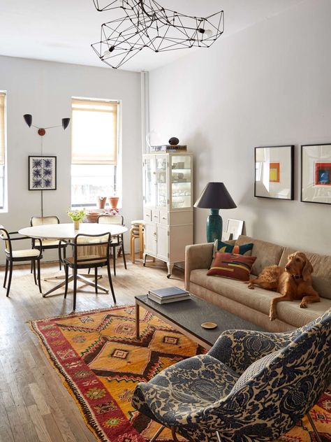 Small-Space Solutions: 17 Affordable Tips from an NYC Creative Couple - Remodelista Small Dining Room Table, Living Room Dining Room Combo, Dining Room Remodel, Small Living Room Design, Dining Room Combo, Small Living Room Decor, Trendy Living Rooms, Living Room Remodel, Livingroom Layout