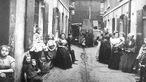 Whitechapel 1888 Whitechapel London, London People, East End London, Victorian Life, Victorian London, London History, Bethnal Green, London Town, Old London