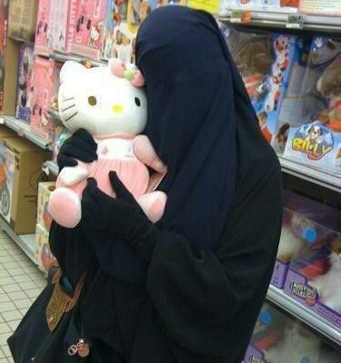 Arab Hello Kitty, Hijab Hello Kitty, Hijabi Hello Kitty, Hijab Pfp, Arab Pfp, Images Hello Kitty, Arabic Memes, Arab Culture, Images Kawaii