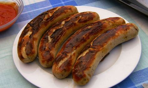 These #German #sausages will put your normal #hotdog to shame. Cooking Brats, How To Cook Bratwurst, Grilled Bratwurst, How To Cook Brats, Grilled Brats, Tips For Cooking, German Sausage, Harlem Nights, European Cuisine