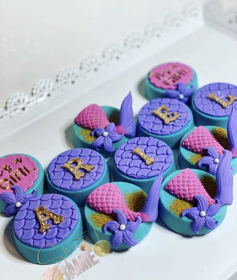 Mermaid Oreos, Oreo Chocolate Covered, Oreo Chocolate, Mermaid Baby, Covered Oreos, Mermaid Baby Showers, Under The Sea Theme, Baby Mermaid, Under The Sea Party