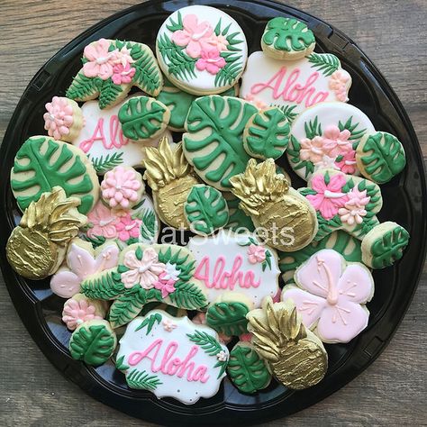 Luau Cookies, Hawaiian Cookies, Hawaiian Baby Showers, Graduation Party Desserts, Anniversary Cookies, Holiday Platters, Luau Birthday Party, Tropical Baby Shower, Hawaiian Birthday