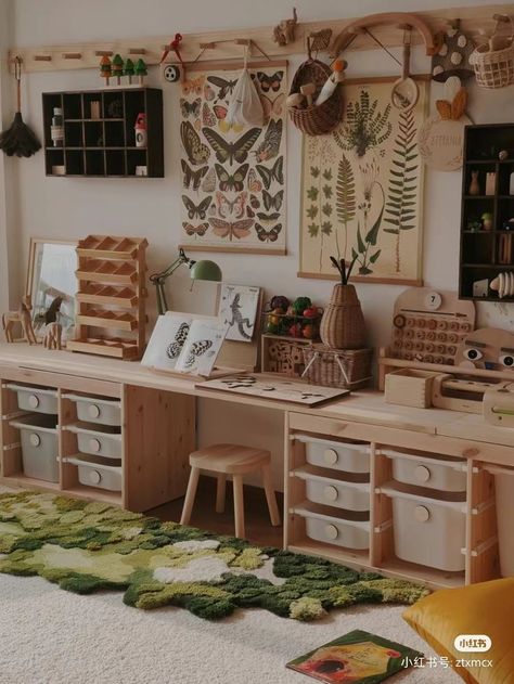 Natural Playroom Ideas, Sunroom Ideas Playroom, School House Aesthetic, Interior Design Playroom, Nature Homeschool Room, Nature Inspired Playroom, Nature Theme Playroom, Playroom Living Room Ideas, Kids Playroom Montessori