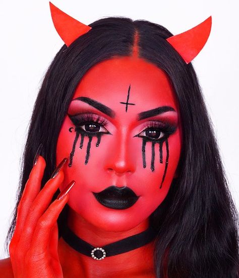 Devil Makeup Halloween, Makeup Pride, Girl Halloween Makeup, Demon Makeup, Epic Halloween Costumes, Devil Makeup, Creepy Halloween Makeup, Halloween Makeup Diy, Halloween Eye Makeup