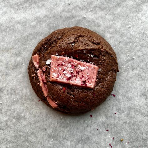 Ruby chocolate cookies 🥀 Using @chefrickmartinez's wonderful recipe for obscenely chocolatey chocolate cookies! Ruby Chocolate Cookies, Ruby Cookies, Ruby Chocolate, February 8, Chocolate Cookies, Ruby, Yummy Food, Healing, On Instagram