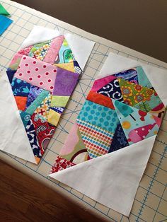 Crumb Quilt Block Ideas, Crumb Quilts Ideas, Crumb Quilts, Crazy Quilts Patterns, Crumb Quilt, Heart Quilt Pattern, Heart Blocks, Crazy Quilt Blocks, Patchwork Heart