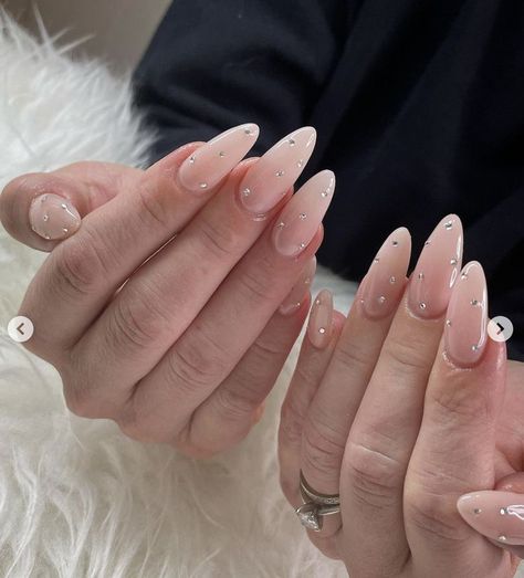 Milky Pink Nails With Rhinestones, Nails With Small Pearls, Basic Nails With Gems, Nails Ideas With Diamonds, Cute Oval Nails Design, Round Long Nails, Long Oval Nails Design, Round Nails Long, Long Nails Round