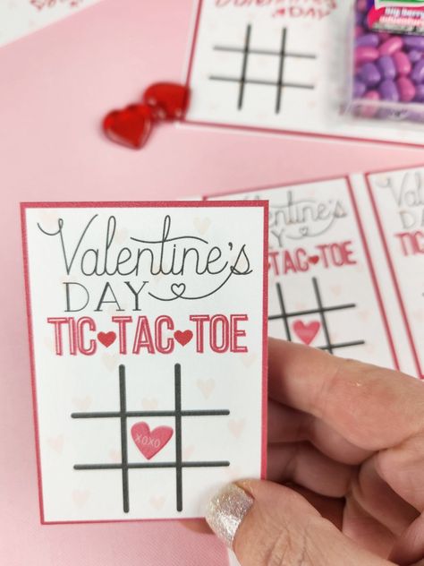 printable tic tac toe valentines Tic Tac Valentine, Tic Tac Toe Valentine, Student Valentines, Valentine Words, Valentine Activities, Valentines Printables Free, Stuck On You, My Funny Valentine, Valentine Candy