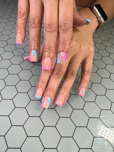 Blue And Pink Tip Nails, Pink And Blue Tip Nails, Gender Reveal Nails Ideas Acrylic Short, Blue And Pink Short Nails, Blue And Pink Summer Nails, Pink And Blue French Tips, Pink And Blue Acrylics, Pink Blue Nails Designs, Pink And Blue Nails Short