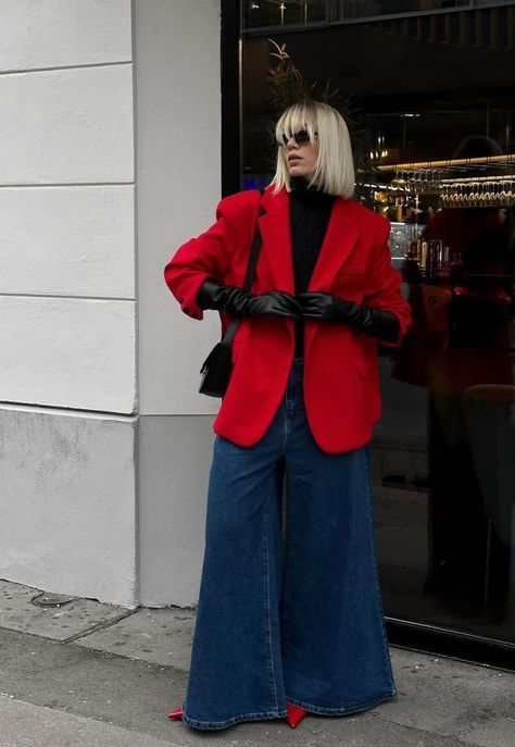 Red Blazer Outfit Ideas, Red Cocktail Outfit, Dark Red Blazer Outfit, Open Blazer Outfit, Red Suit Outfit Women, Red Heel Outfits, Red Velvet Blazer Outfit, Black And Red Outfit Baddie, Red Accent Outfit