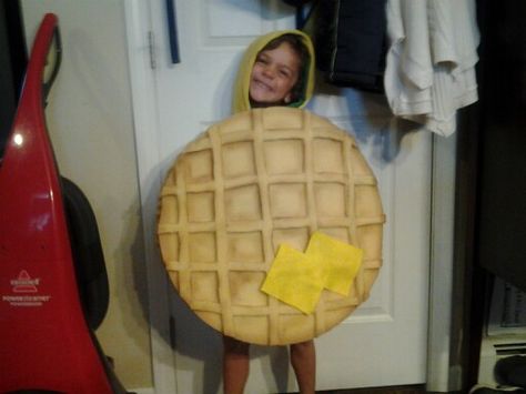 Waffle costume French Toast Costume Diy, Pancake Halloween Costume, Waffle Costume Diy, Waffle House Hat, Waffle Costume, Ash Costume, Waffle Sacai, Waffle House, Halloween 2016