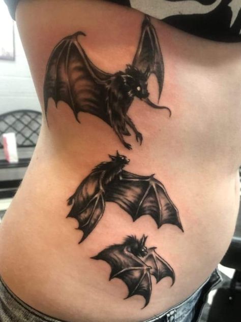 Bats On Ribs Tattoo, Bat Tattoo Ribs, Bat Rib Tattoo, Bat Tramp Stamp, Bat Tattoo Gothic, Bats Tattoo Design, Waist Tattoos, Grunge Tattoo, Goth Tattoo