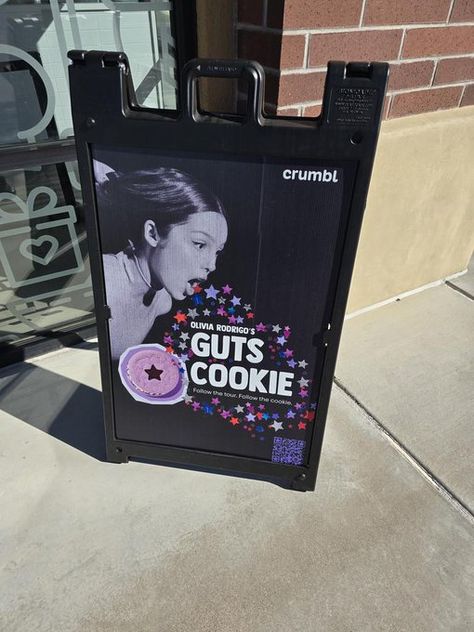 kevin on X: "GUTS Cookie secured 🤤🎉 https://t.co/Y27EAjBKnK" / X Guts Cookie, Liv Core, Olivia Aesthetic, Olivia Rodriguez, Guts Tour, Olivia Rodrigo Guts, Amazing Artists, Rare Pictures, Blogger Girl