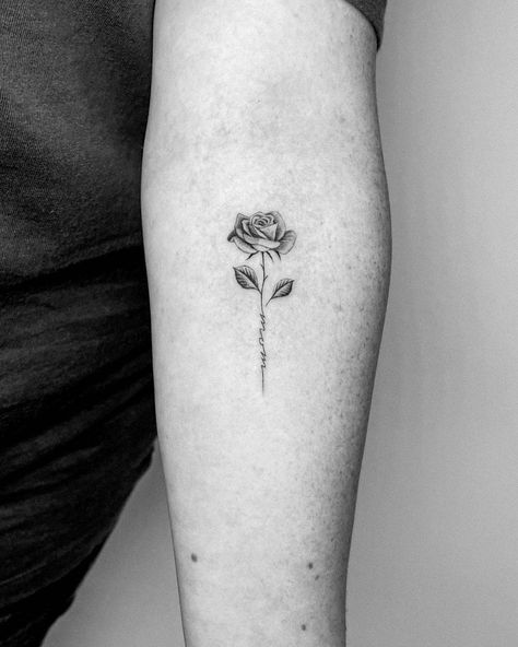 Meaningful Rose Tattoo Ideas | From Classic To Modern Tattoos For Mothers Meaningful, Parents Memorial Tattoo, Mother Daughter Tattoos Rose, Rose Memorial Tattoo Mom, Rose Mom Tattoo, Single Rose Tattoo Design, Mum Memorial Tattoo, Mum Tattoo In Memory Of, Mom Rose Tattoo