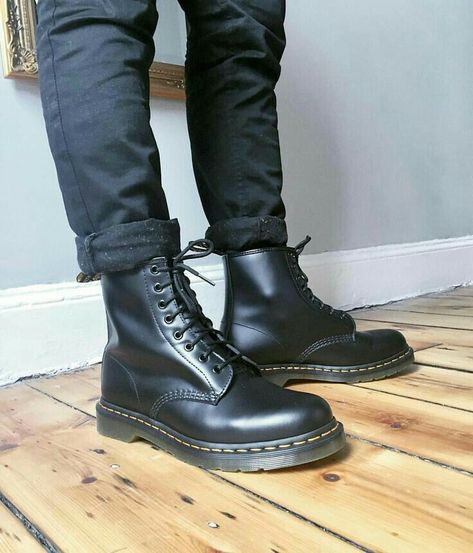 Doc Martens Homme, Dr Martens Men Outfit, Doc Martens Mens, Dr Martens Men, Martens Outfit, Doc Martens Style, Dr Martens Outfit, Boots Outfit Men, Doc Martens Outfit