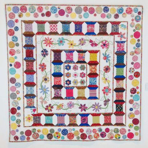 'My Love for Liberty' by Tracy Alpin Spool Quilt, Medallion Quilt, Sampler Quilts, Quilt Border, Miniature Quilts, Cute Quilts, Quilt Festival, Personalized Quilt, Traditional Quilts