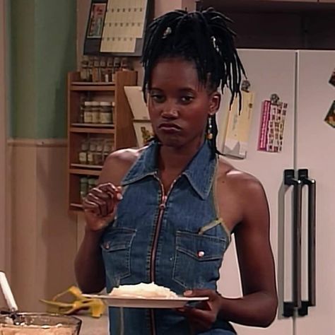 khalia. | needanamebro’s pr manager 🍨🌿 on Twitter: "black sitcom girls knew how to dress! the fashion & their outfits: a thread. https://t.co/SjX3RONvRt" / Twitter Erika Alexander, Maxine Shaw, Black 90s Fashion, Style Icons Inspiration, 90s Fine, Fashion Through The Decades, Decades Fashion, 90s 2000s Fashion, 90s Aesthetics