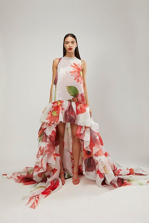 White & Red Printed Gown Design by Gauri and Nainika at Pernia's Pop Up Shop 2022 Printed Gown Design, Gauri And Nainika, Gown Indian, Best Gowns, Printed Gowns, Indian Fashion Designers, Pernia Pop Up Shop, Pop Up Shop, Indian Fashion