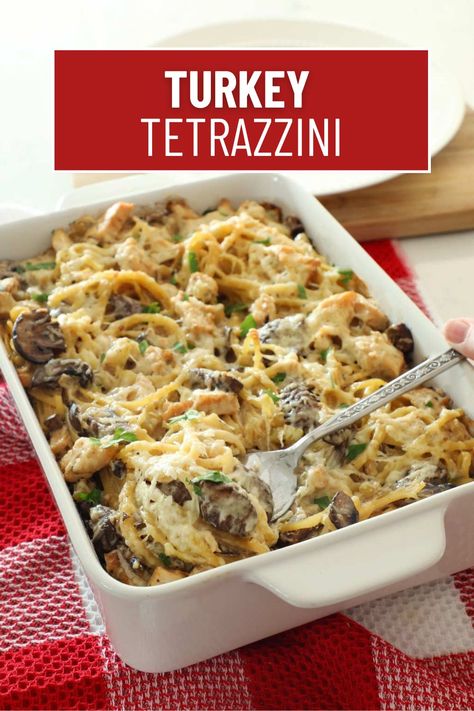 My favorite way to use leftover turkey is to make turkey tetrazzini. Turkey tetrazzini is a hearty pasta dish made with turkey, mushrooms, onions, linguine baked in a creamy sauce with parmesan cheese. Turkey Linguine, Tetrazzini Turkey, Turkey Tettrazini, Turkey Tetrazini, Turkey Tetrazzini Recipe Easy, Turkey Tetrazzini Recipe, Pasta Entrees, English Cheese, Turkey Tetrazzini