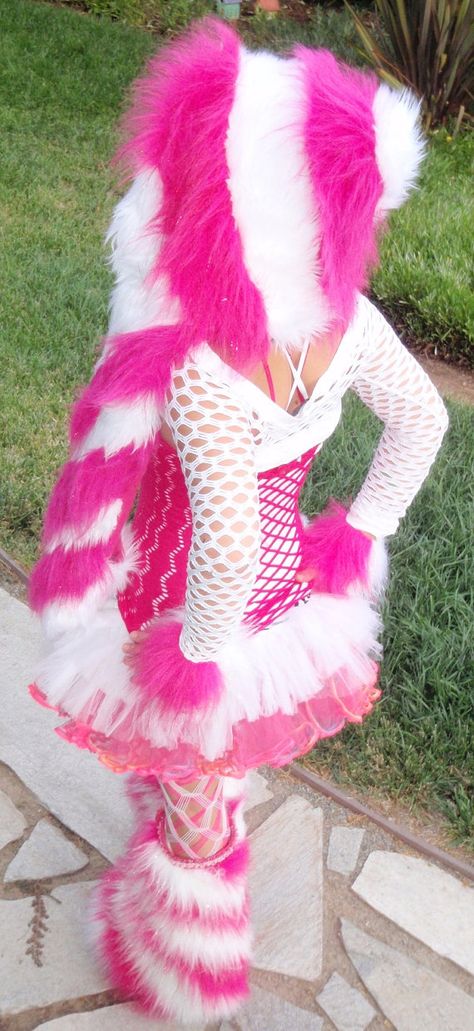 Custom Colors Kandi Kane Swirl Set Pink Rave Outfit Ideas, Ravecore Outfits, Rave Costumes Halloween, 90s Rave Outfit, Pink Techwear, 2000s Rave Fashion, Rave Girl Aesthetic, Rave Aesthetic Outfit, Fuzzy Outfit