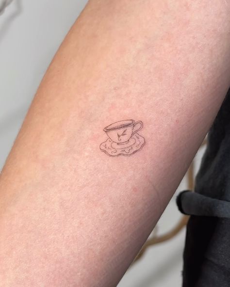 Aesthetic Dainty Tattoos, Coquette Tattoo Designs, Sibling Birth Flower Tattoos, Tiny Teapot Tattoo, Dainty Teacup Tattoo, France Inspired Tattoo, Tea Cups Tattoo, London Inspired Tattoo, Most Ardently Tattoo