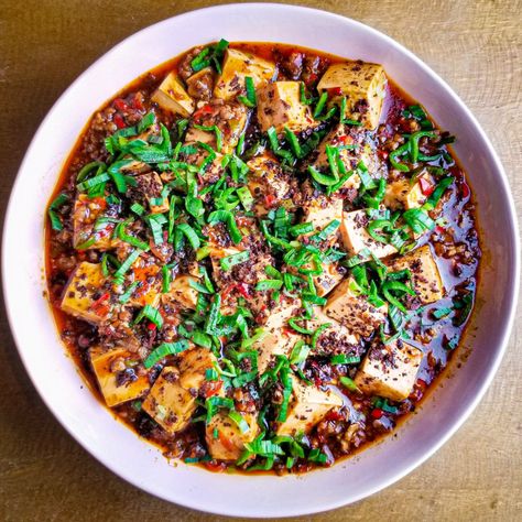 Mapu Tofu Recipes, Mapu Tofu, Mapo Tofu Recipe Easy, Tofu Chili, Mapo Tofu Vegan, Spicy Mapo Tofu, Japanese Mabo Tofu Recipe, Mapo Tofu Recipe, Chilli Beans