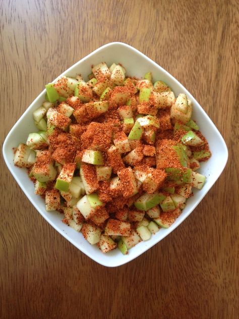 We like our Tajin sprinkled with our green apple  Pic by @twerick. Tajin Recipes, Healthy Food Dishes, Healthy Clean Eating, Food Obsession, Apple Recipes, Green Apple, Fruits And Veggies, Appetizer Snacks, Travel Food