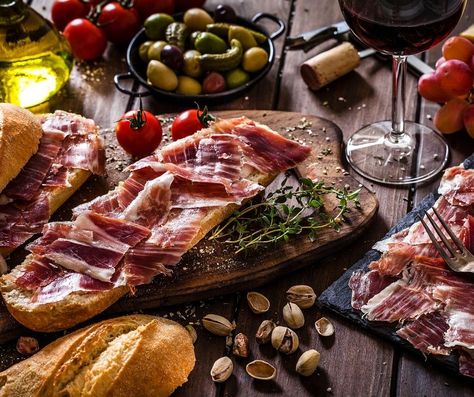 Snaps - Guide to Spanish Jamon Iberico - The best cured Ham on Earth - LE ... Spanish Dinner, Spanish Dishes, Kids Memories, Hotel Price, Amazing Food, Workout Food, On Earth, Jam, Spain