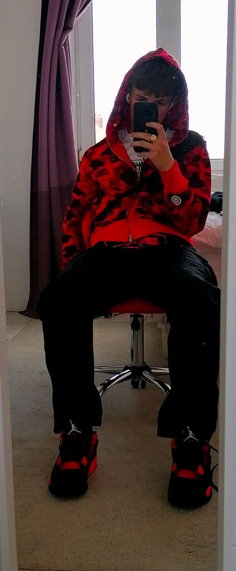 Bape Red Hoodie, Red Bape Hoodie Outfit, Corteiz Pants, Bape Drip, Bape Hoodie Outfit, Black Bape Hoodie, Hoodie Stussy, Bape Star, Thunder Outfit