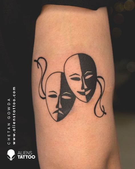 Gemini Tattoo done by Chethan Gowda at Aliens Tattoo Gemini Tattoo Ideas, Gemini Tattoos, Aliens Tattoo, Self-love Tattoo Ideas, Gemini Tattoo Designs, Feminine Skull Tattoos, Tattoo Thoughts, Gemini Art, Autumn Tattoo