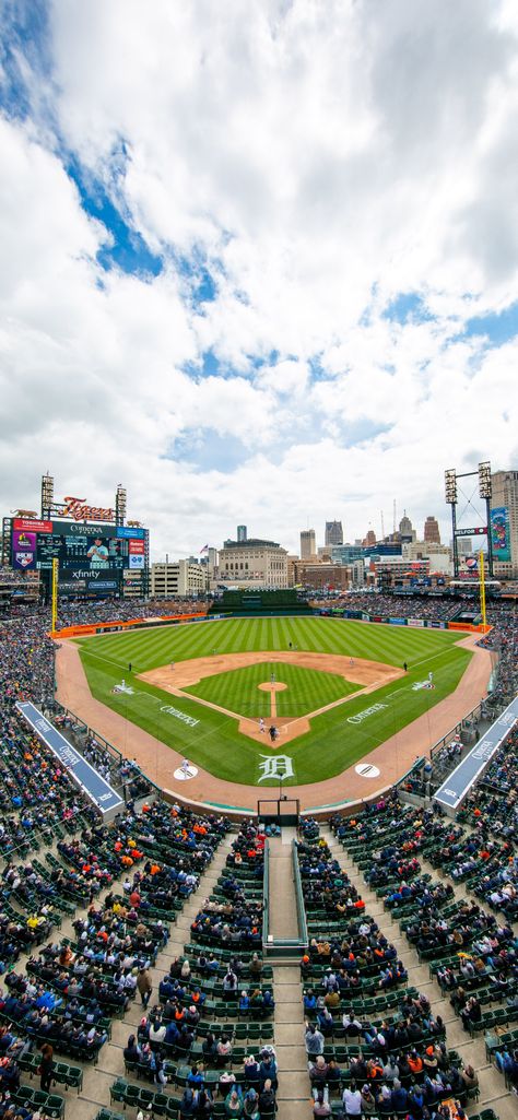 Mlb Wallpaper, Baseball Photography, Tiger Stadium, Detroit Sports, Tiger Wallpaper, Detroit Tigers Baseball, Tigers Baseball, Sports Team Logos, Baseball Stadium