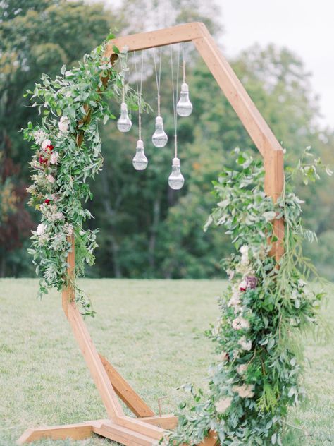 Hexagon Altar Wedding, Octogon Archway Wedding, Wooden Archway, Wedding Venue Winter, Winter Wedding Arch, Wood Wedding Arches, Wooden Wedding Arches, Outdoor Winter Wedding, Hexagon Wedding