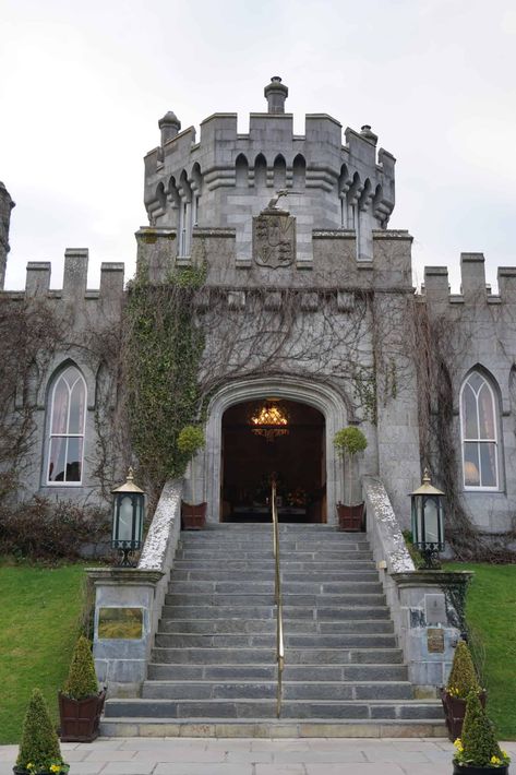 Stairs and entrance at Dromoland Castle, Ireland. Dromoland Castle Ireland, Castle Entrance, County Clare Ireland, Castle Ireland, Clare Ireland, County Clare, Castle Hotel, Hotel Staff, Cliffs Of Moher