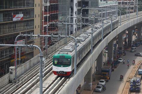 ED: Planning ahead for a successful MRT Kawasaki Heavy Industries, Bangladesh Travel, Metro Rail, Traffic Congestion, Rapid Transit, Train Service, Electric Train, Train Sets, Construction Work